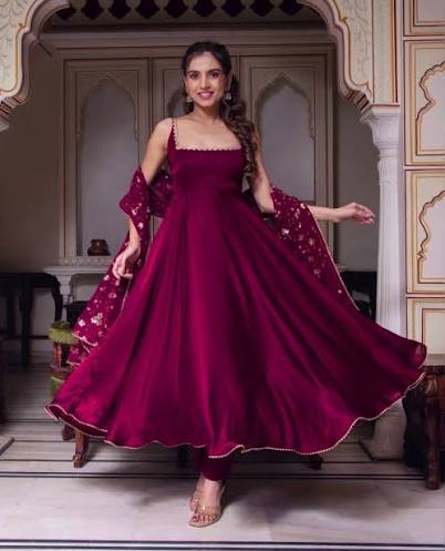Designer party wear ethnic outfit collection from Riti Riwaz ethnic wear store Patna Bihar